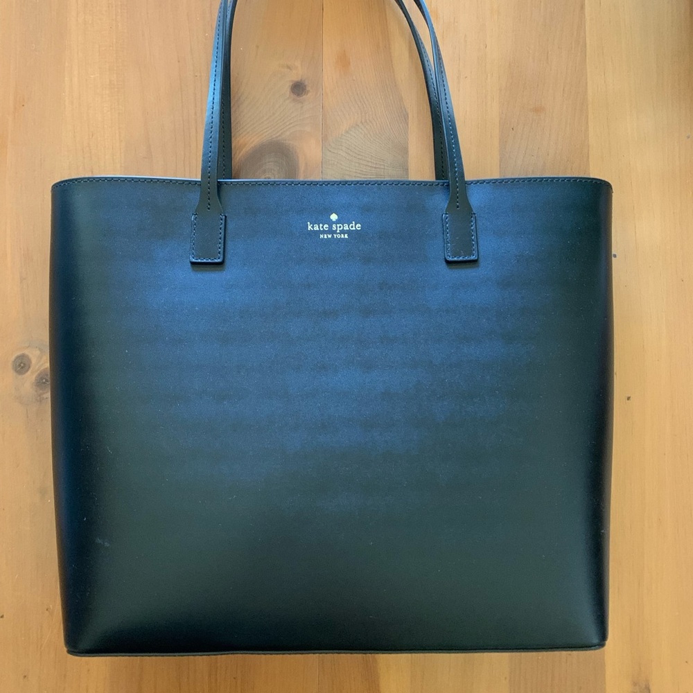 Kate Spade Tote - Picture 1 of 3